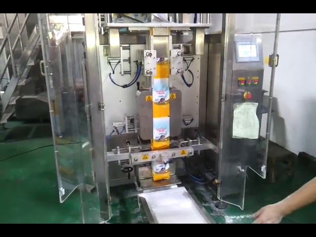 Plně automatický stroj na balení prášku do formy pro 1 kg mouky nebo kávovaru s ventilem